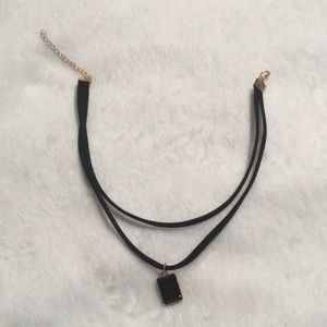 Black 2-layered choker necklace with square bead